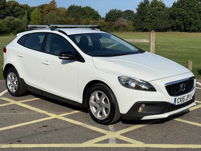VOLVO V40 CROSS COUNTRY 1.6 SE D2 (115hp)